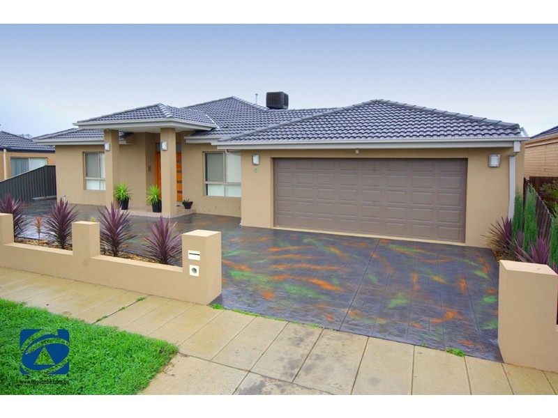 4 Boldrewood Place, Lynbrook VIC 3975