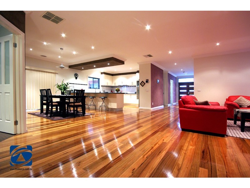 4 Boldrewood Place, Lynbrook VIC 3975