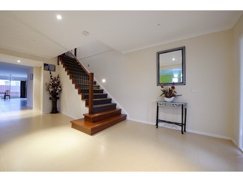 4 Kirrabilli Parade, Berwick VIC 3806