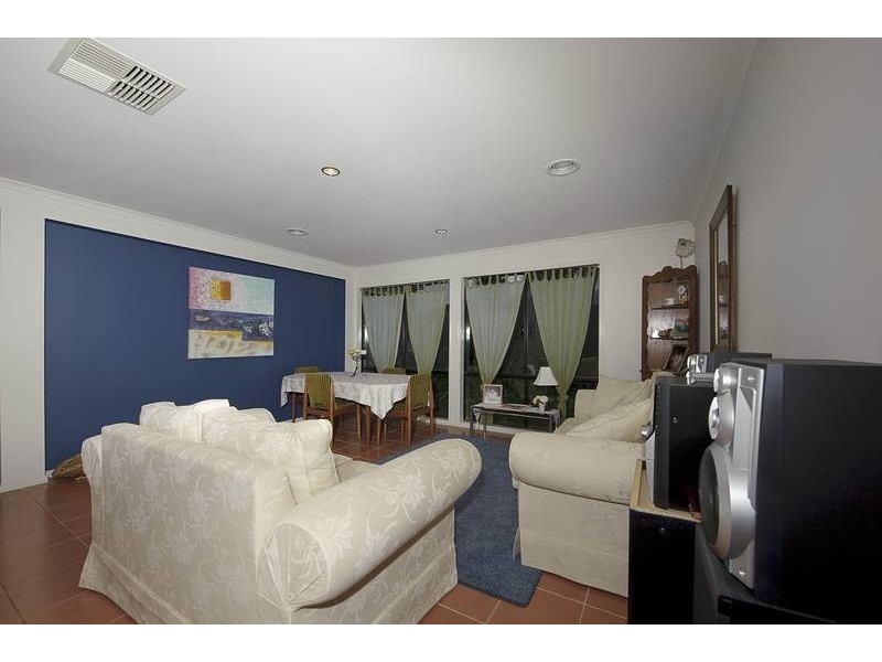 3 Cobbler Grange, Lynbrook VIC 3975