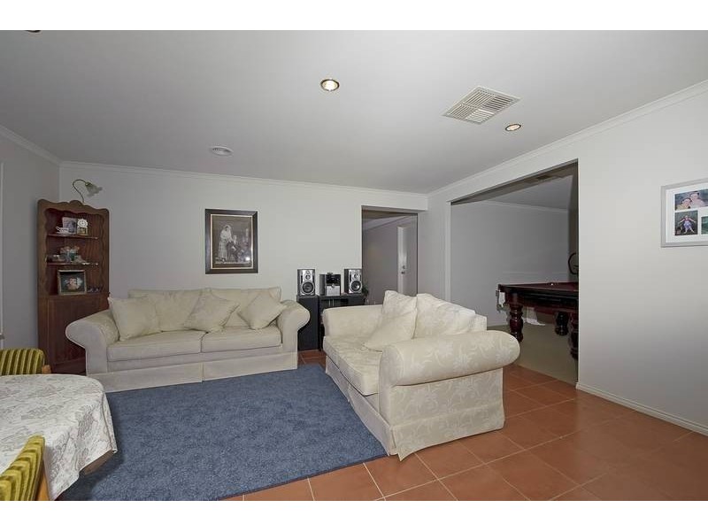 3 Cobbler Grange, Lynbrook VIC 3975