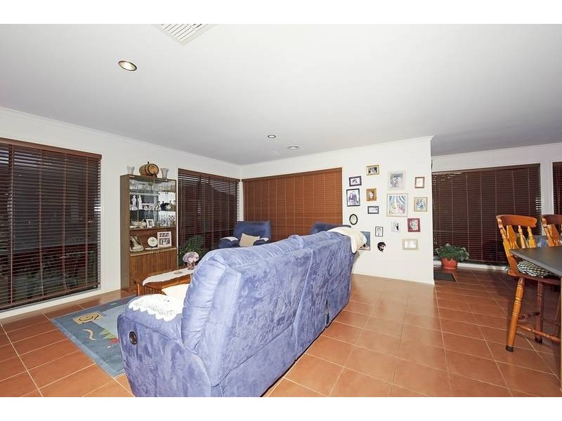 3 Cobbler Grange, Lynbrook VIC 3975