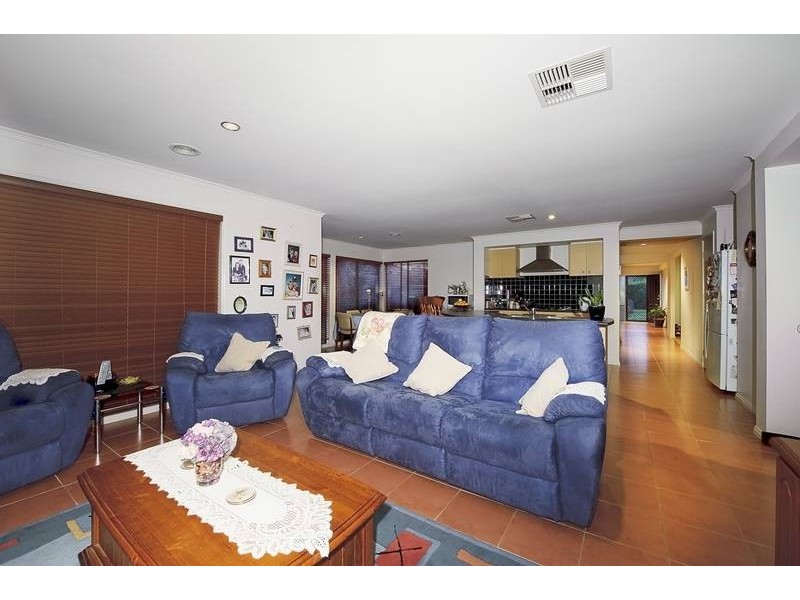 3 Cobbler Grange, Lynbrook VIC 3975