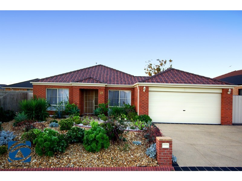 10 Hanrahan Wynd, Lynbrook VIC 3975