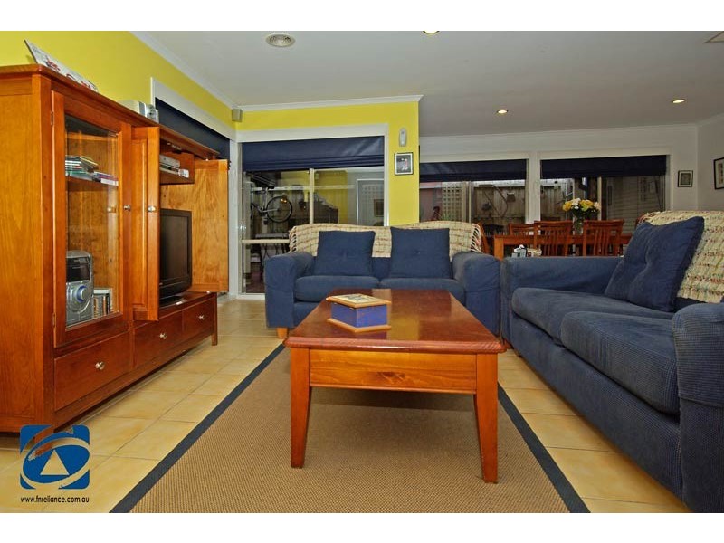 14 Cilento Crescent, Lynbrook VIC 3975