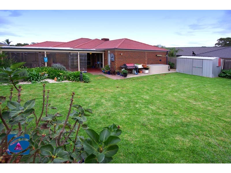 14 Cilento Crescent, Lynbrook VIC 3975