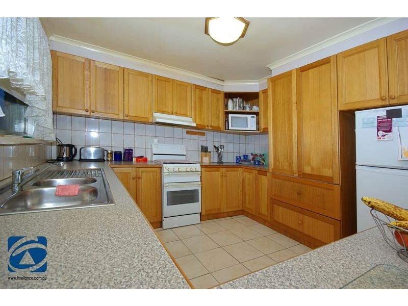 3 Village Drive, Hampton Park VIC 3976