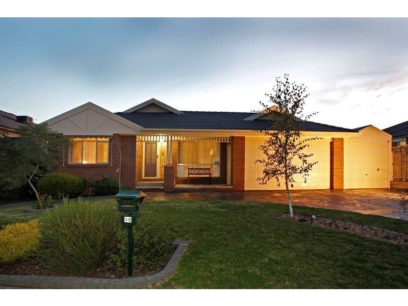 48 Caversham Terrace, Lynbrook VIC 3975
