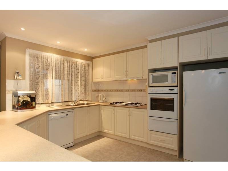 48 Caversham Terrace, Lynbrook VIC 3975