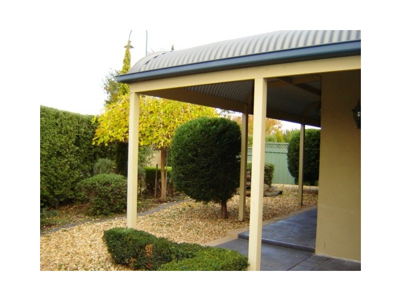 42 Little Croft Avenue, Narre Warren South VIC 3805