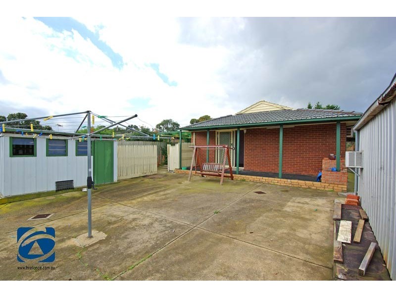 1 Mark Court, Hampton Park VIC 3976