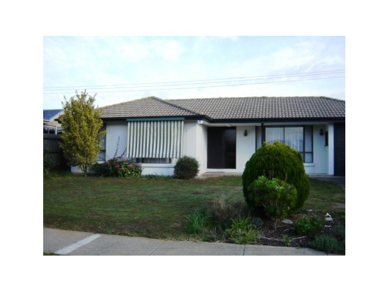 30 Justin Circuit, Hampton Park VIC 3976