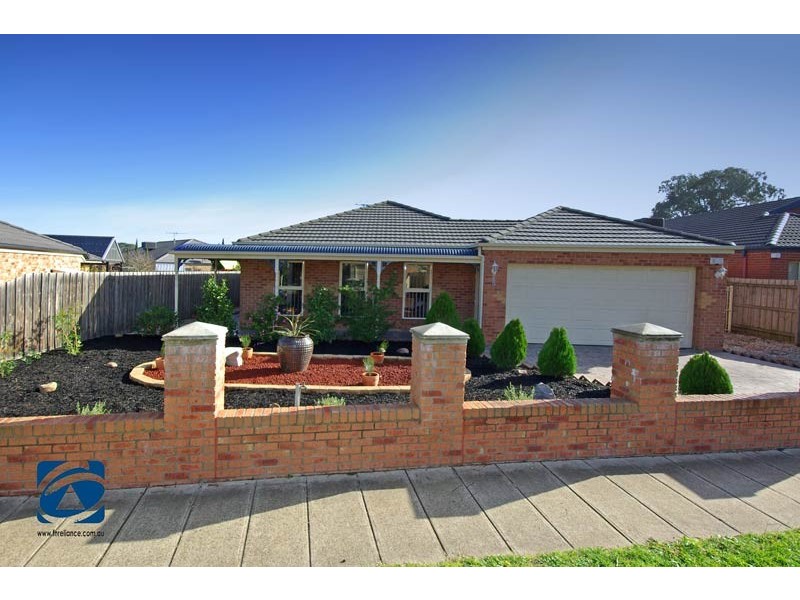 5 Franklin Parade, Lynbrook VIC 3975