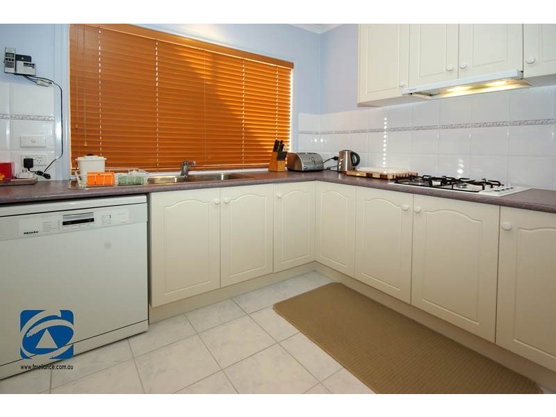 5 Franklin Parade, Lynbrook VIC 3975