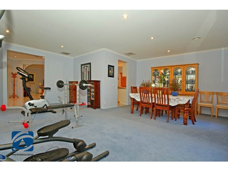 5 Franklin Parade, Lynbrook VIC 3975