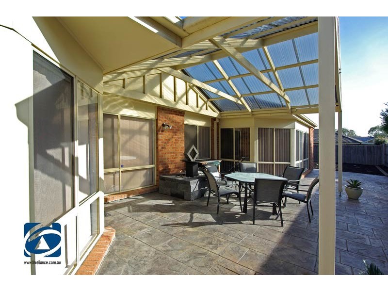 5 Franklin Parade, Lynbrook VIC 3975