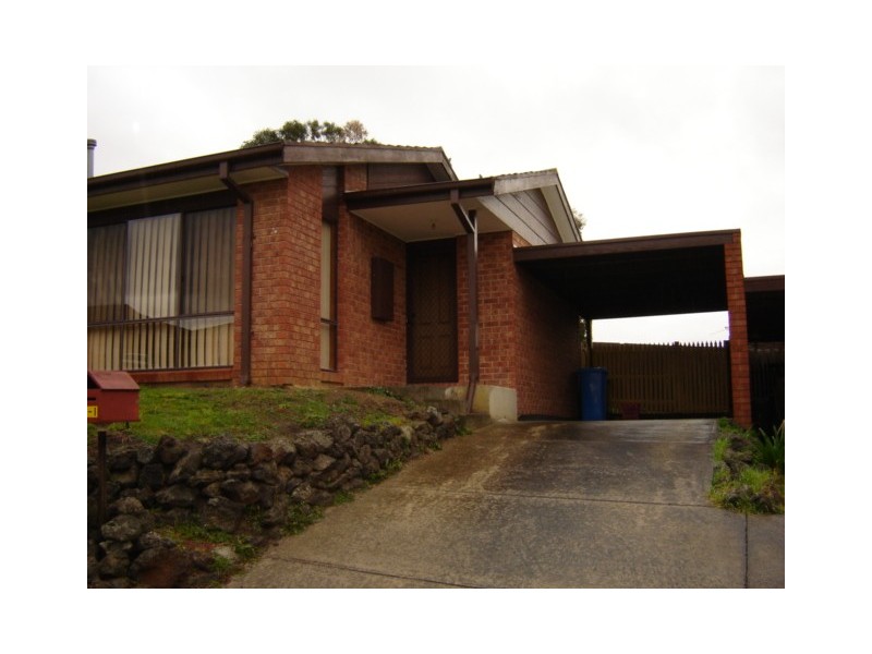 1/50 Willow Drive, Hampton Park VIC 3976