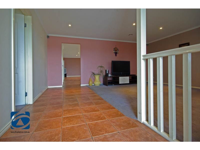 63 Laura Drive, Hampton Park VIC 3976