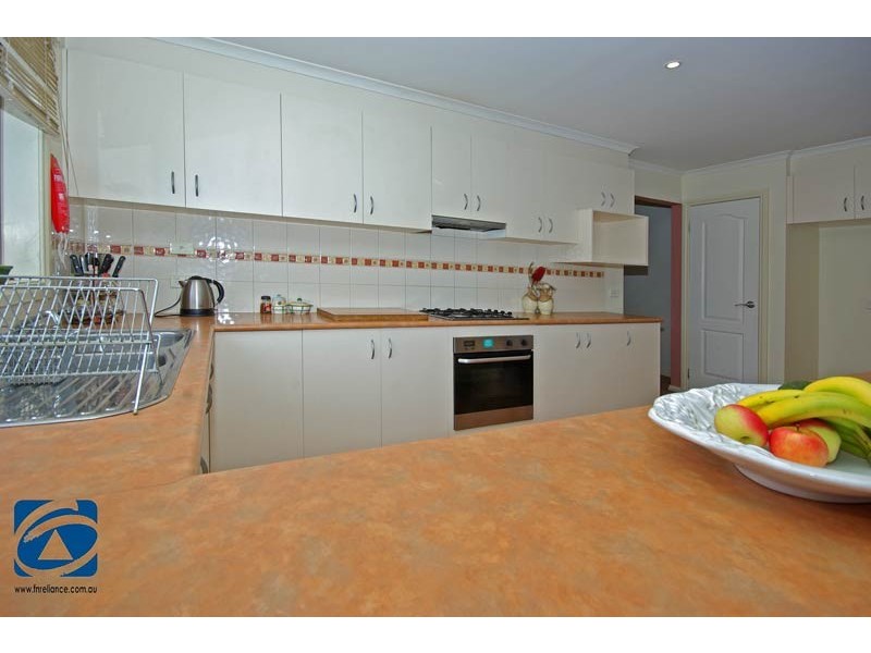 63 Laura Drive, Hampton Park VIC 3976