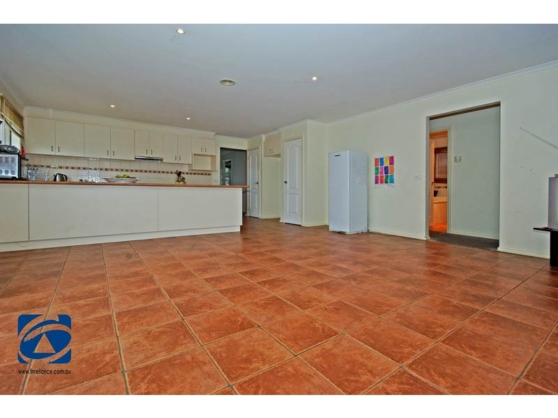 63 Laura Drive, Hampton Park VIC 3976