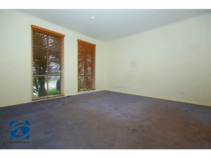 63 Laura Drive, Hampton Park VIC 3976