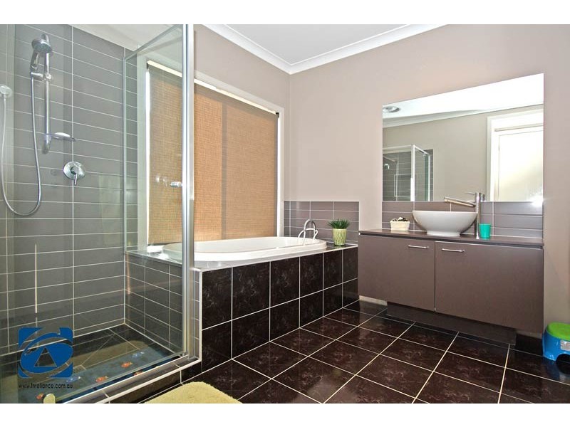 11 Tobin Way, Lyndhurst VIC 3975