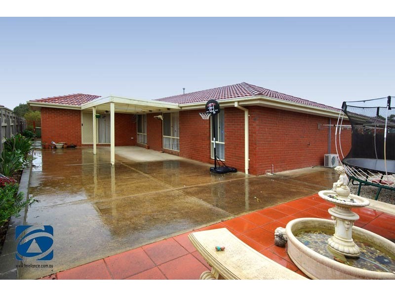 49 Karoonda Way, Hampton Park VIC 3976