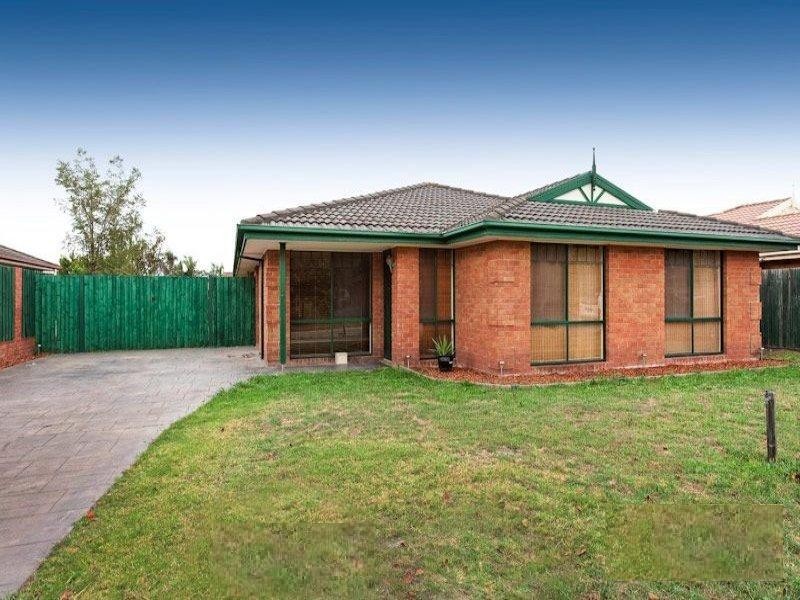 4 Hedge Row Court, Narre Warren South VIC 3805