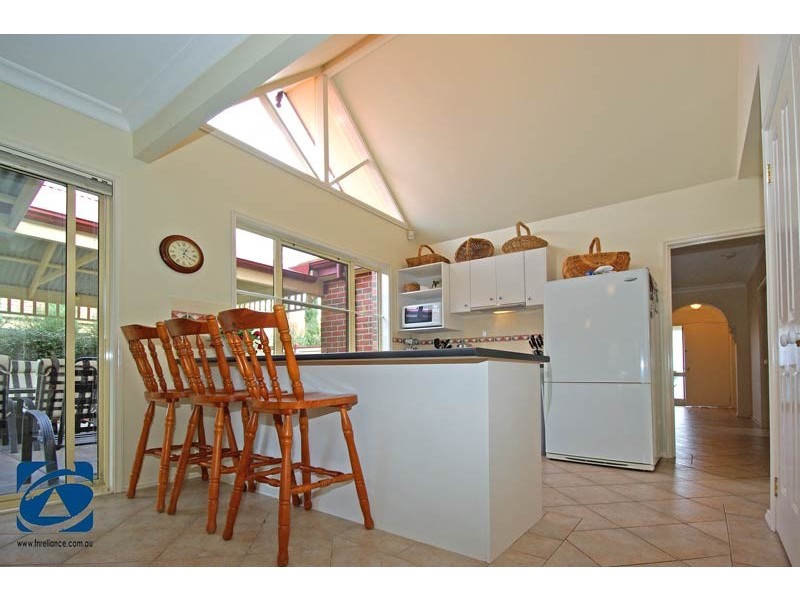 22 Hasluck Crescent, Lynbrook VIC 3975