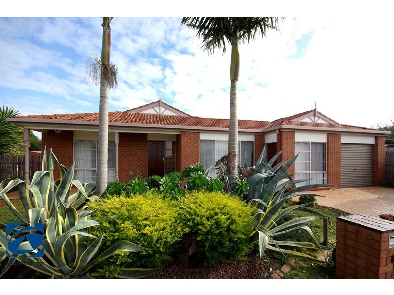 10 Stratus Court, Hampton Park VIC 3976