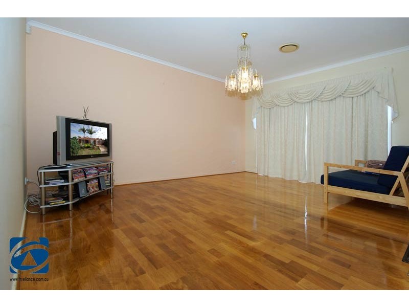 10 Stratus Court, Hampton Park VIC 3976