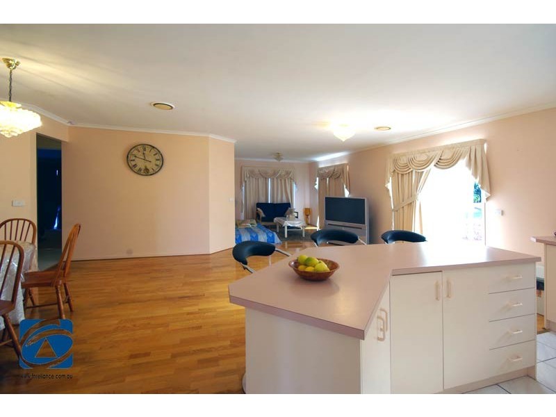 10 Stratus Court, Hampton Park VIC 3976