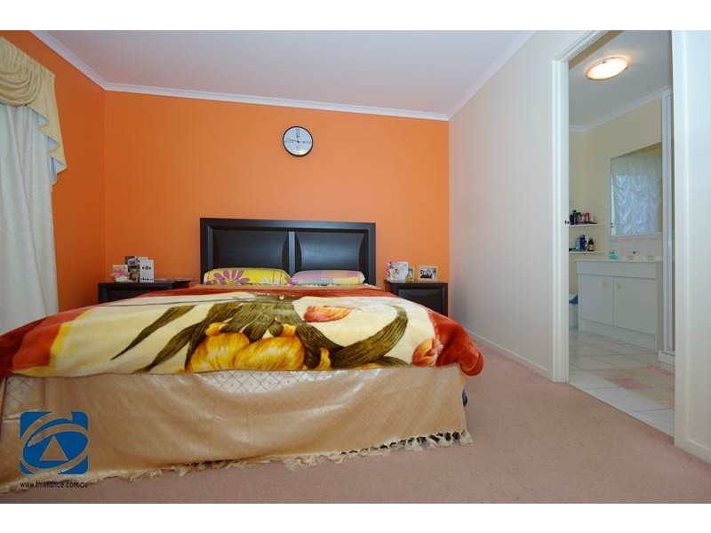 10 Stratus Court, Hampton Park VIC 3976