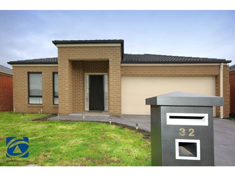 32 Bulga Wattle Circuit, Lyndhurst VIC 3975