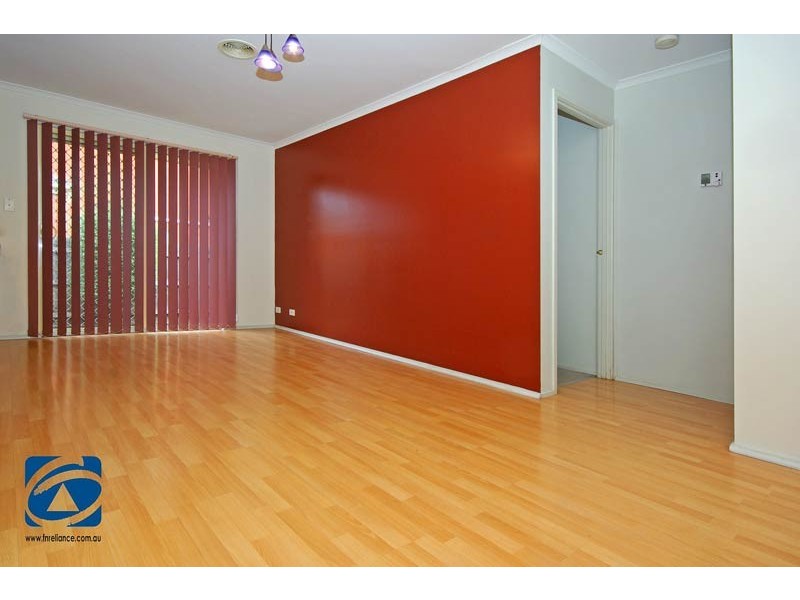 10 Slessor Avenue, Lynbrook VIC 3975