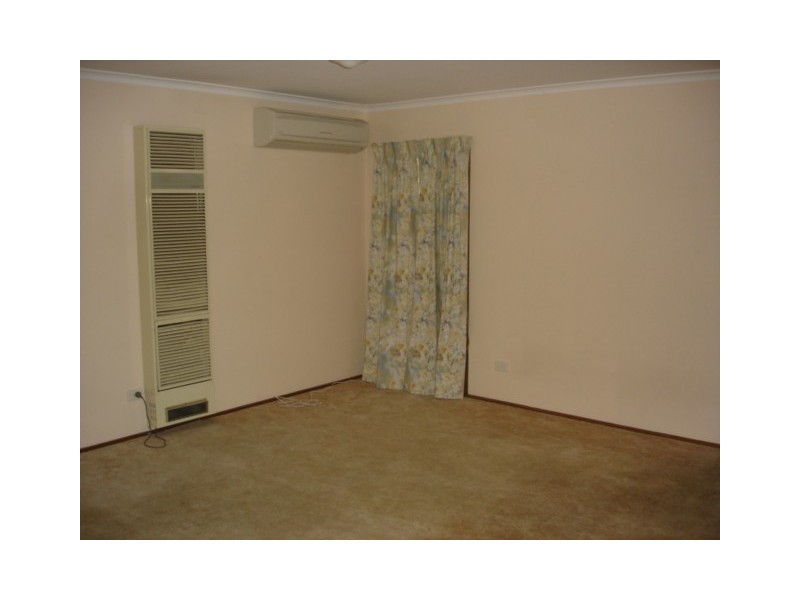 31 Marson Crescent, Hallam VIC 3803