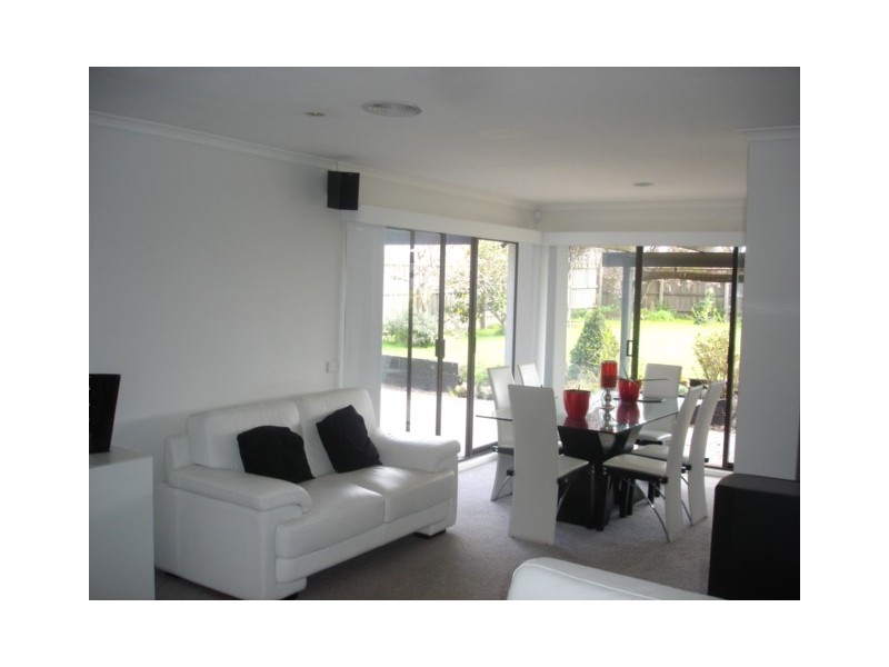 30 Justin Cct, Hampton Park VIC 3976