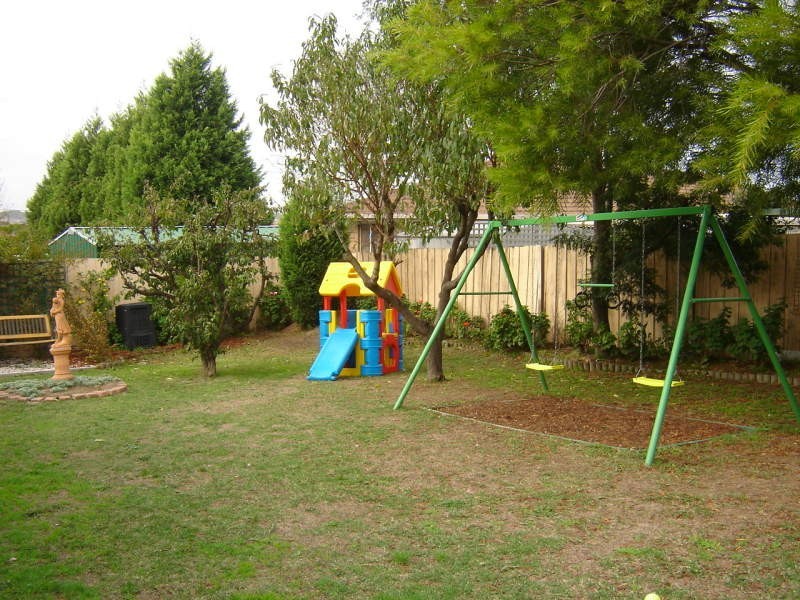 29 Michelle Dve, Hampton Park VIC 3976