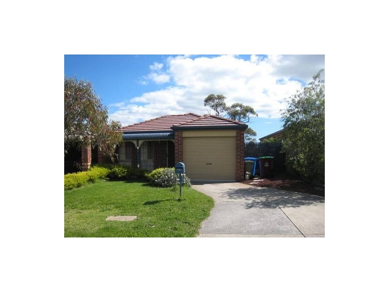 21 The Glade, Hampton Park VIC 3976