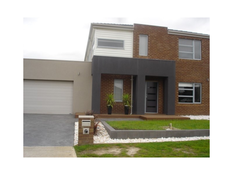 5 Meredith Close, Narre Warren VIC 3805