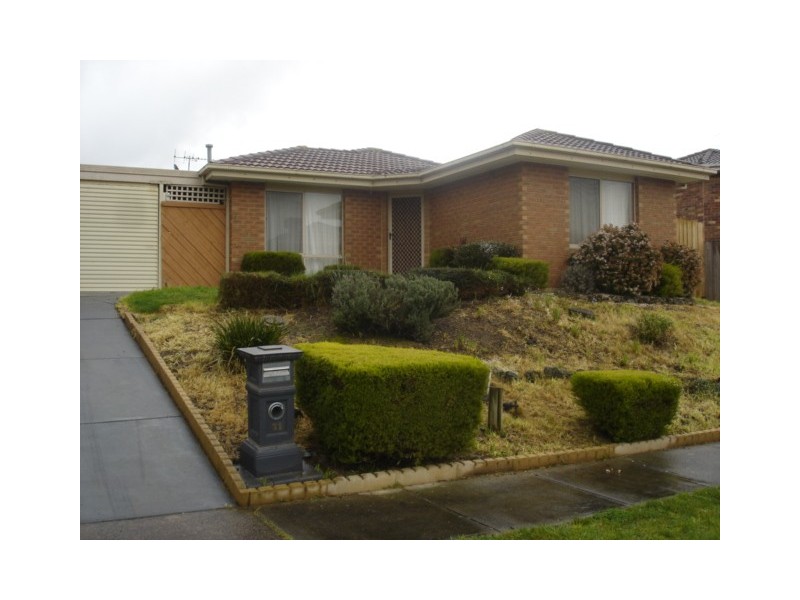 31 Marson Crescent, Hallam VIC 3803