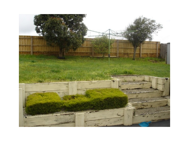 31 Marson Crescent, Hallam VIC 3803