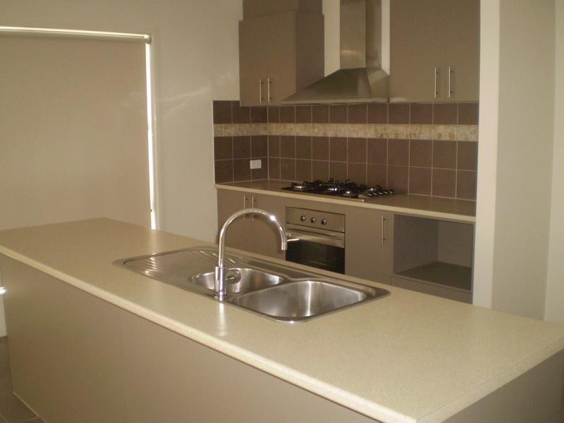 23 Henning Avenue, Lynbrook VIC 3975