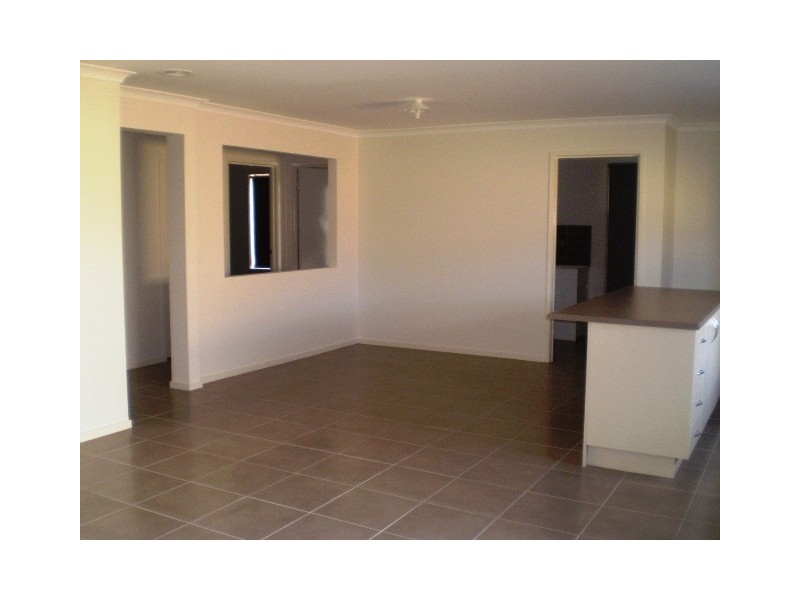 108 Boland Drive, Lyndhurst VIC 3975