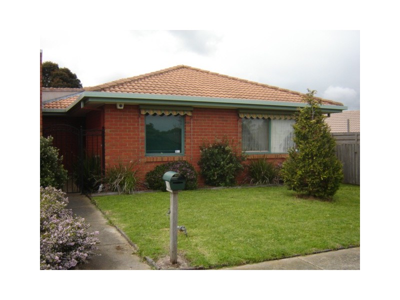 18 Pinnacle Way, Hampton Park VIC 3976