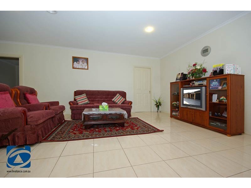 Cranbourne North VIC 3977