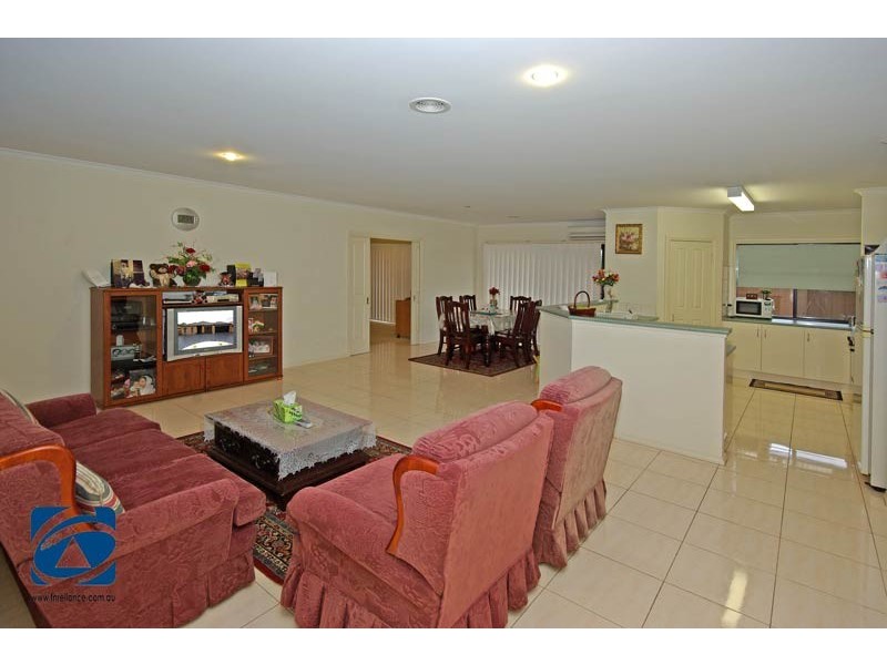 Cranbourne North VIC 3977