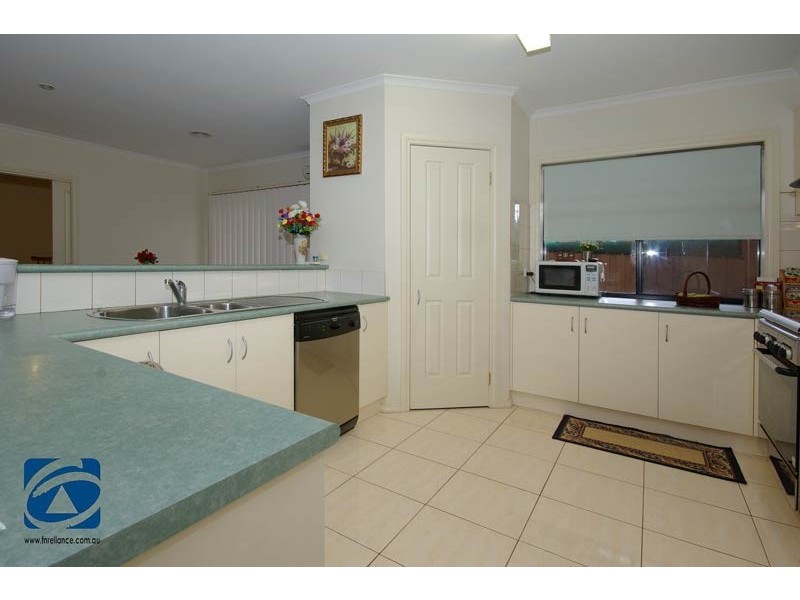 Cranbourne North VIC 3977