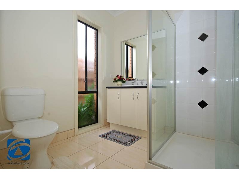 Cranbourne North VIC 3977