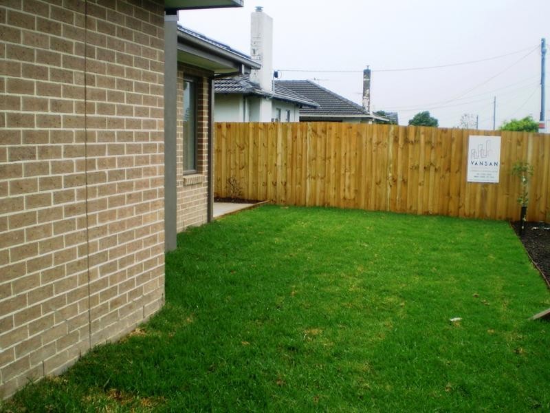 1/1417 Heatherton Road, Dandenong North VIC 3175